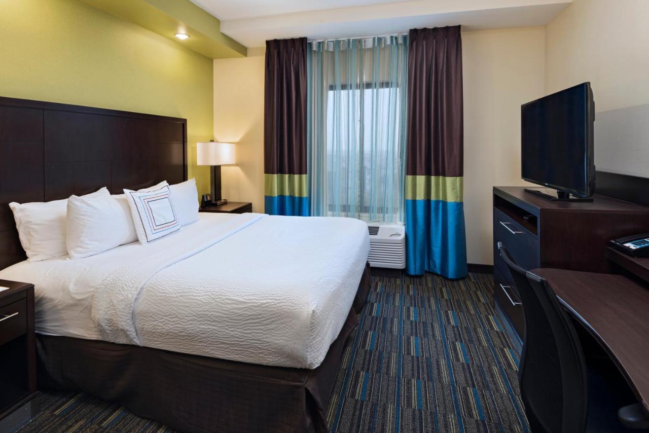 Fairfield Inn And Suites By Marriott Austin Northwest/Research Blvd Exterior photo
